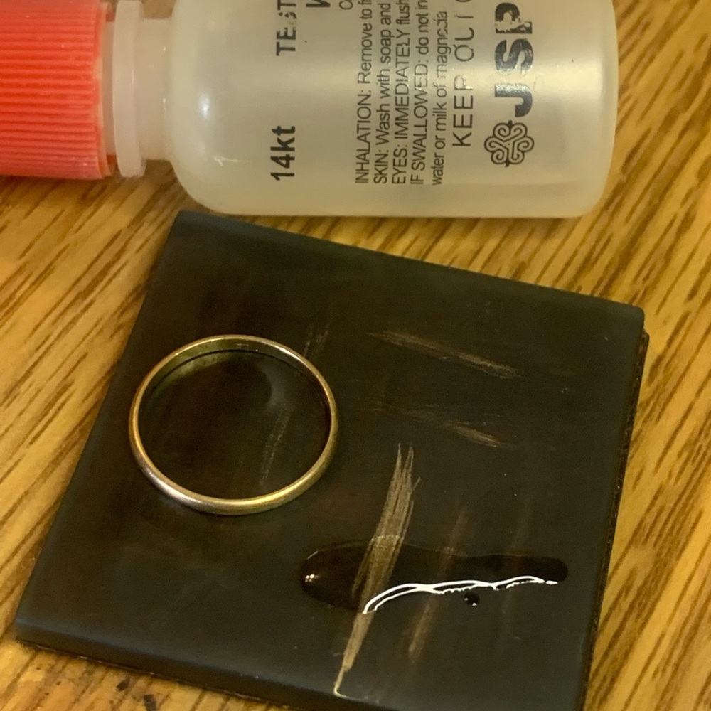 14kt Gold Simple Women's Band Ring! - Picture 5 of 9